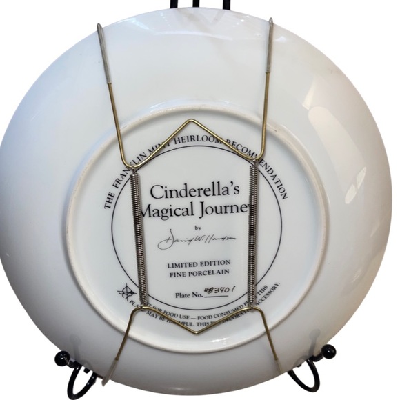 Cinderella’s Magical Journey Collectible Disney Plate by the Franklin Mint - Picture 2 of 4